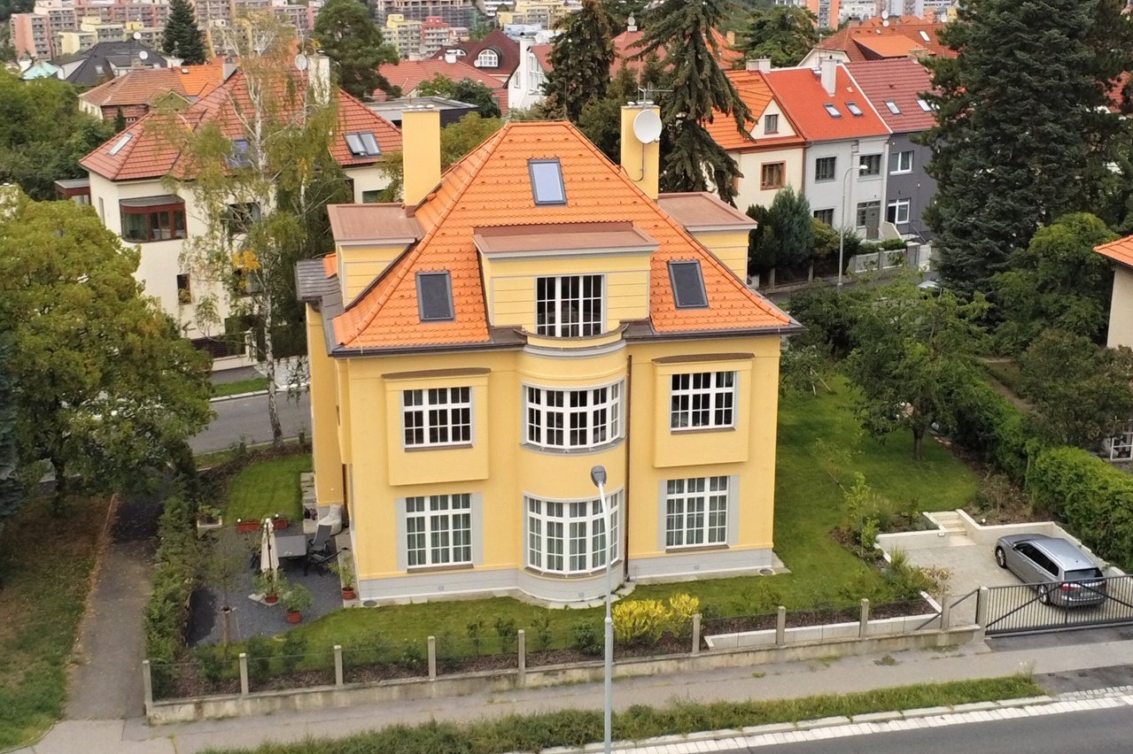 historicka_okna_Praha_Ladronka_01