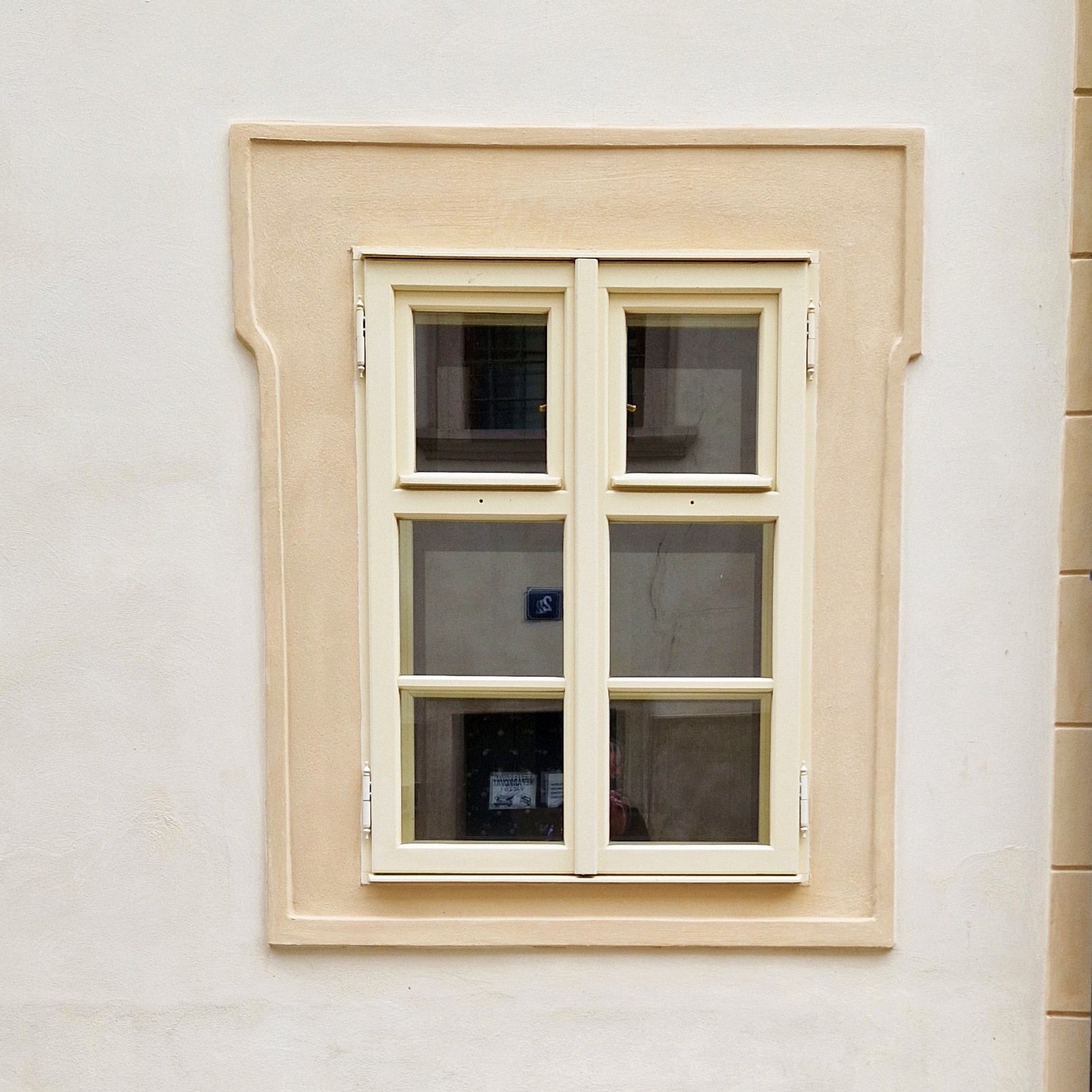 Detail okna do památkově chráněného objektu