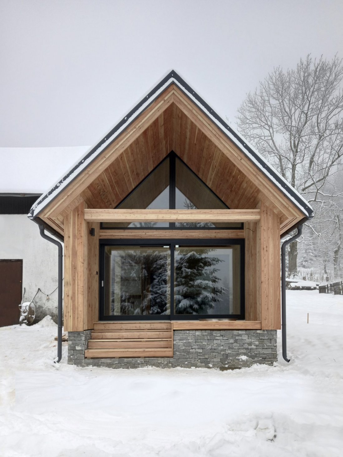 Realizace projektu rodinného SPA s otvorovými výplněmi AZ EKOTHERM.